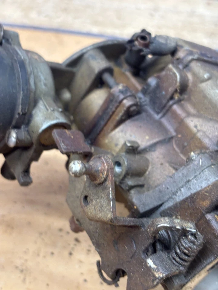 Ford F150 F250 1973 1975 1976 1977 1982 4,9 300 único núcleo de carburador BBL Foto 3 de 4