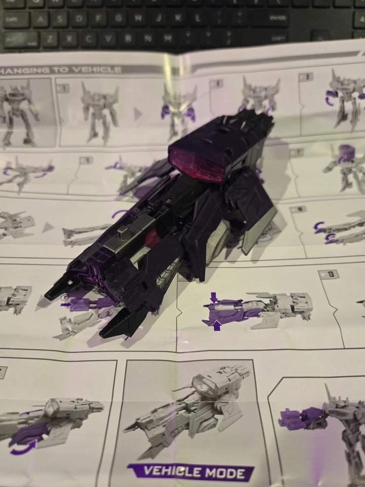 Transformers Generations Fall of Cybertron Shockwave Deluxe Figure Hasbro - Image 4 of 4