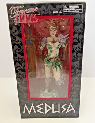 FEMME FATALES STATUE MEDUSA 9 INCHES NEW IN BOX 2011