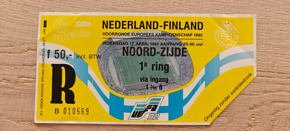 Ticket De Match France - Finlande (7/9/2012) - Édition Rare Helsinki - Collection