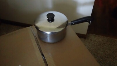 Vtg 1801 Revere Ware 1 Qt Sauce Pan Copper Clad patent 2272609 -USA-Used