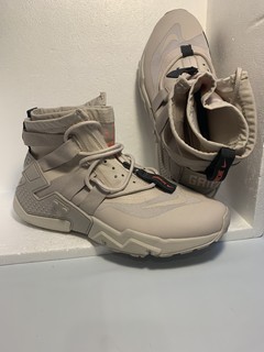 nike air huarache gripp desert sand