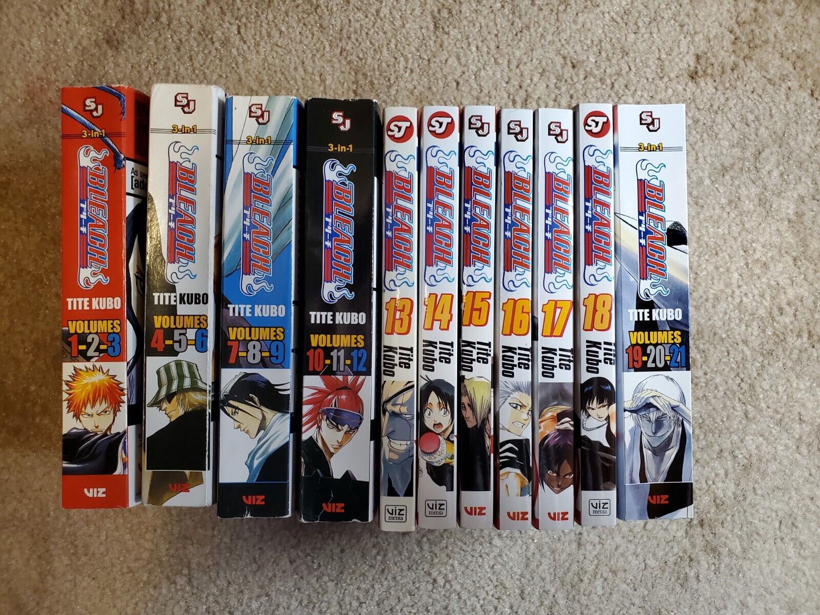 BLEACH 3-in-1 Edition Manga Volume 1