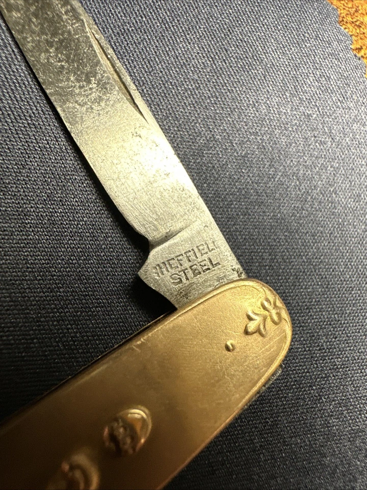 RARE Antique Sheffield 2 Blade Brass Embossed Face Figure Mini Folding Knife - Image 4 of 4