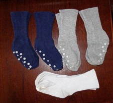 5 Pairs of Babies Plain Crew Mid Calf Skid Proof Socks 2 Gray, 2 Blue, 1 White