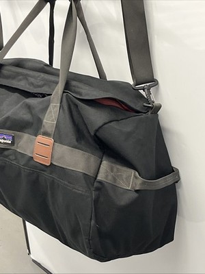 Patagonia Arbor Large Duffle Bag Travel Rockwall Duffel Gym Black