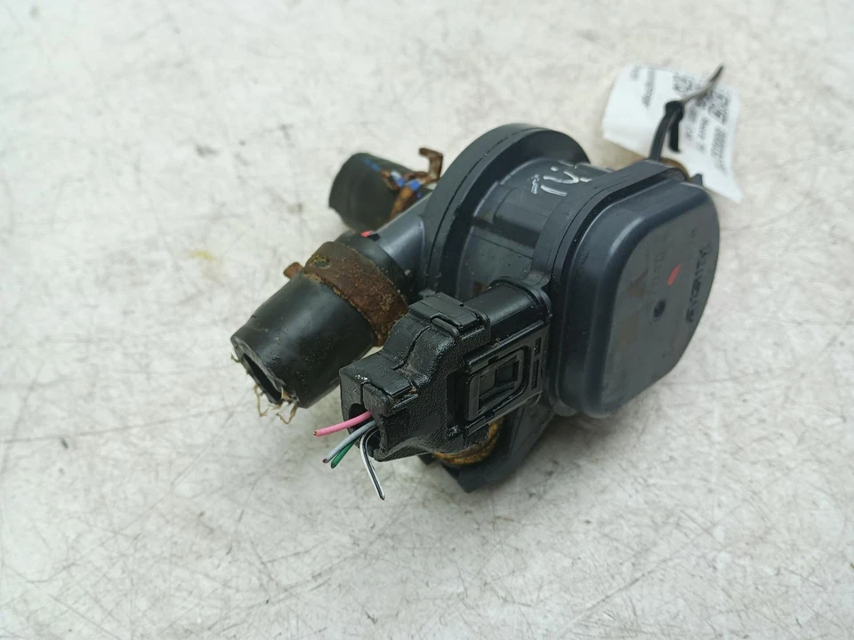 BOMBA DE AGUA REFRIGERANTE ELÉCTRICA TOYOTA C-HR 1.8 HYBRID G904047040 MK1 2016-2024 Foto 2 de 4