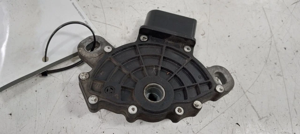 Volkswagen Rabbit Neutral Safety Switch Automatic Transmission Gear Selection 07 - Image 4 of 4