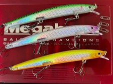 BASS FISHING LURE MINNOW SLIM  X THREE BASS SURFACE SHALLOW DIVER 13.5CM 15.5GM 