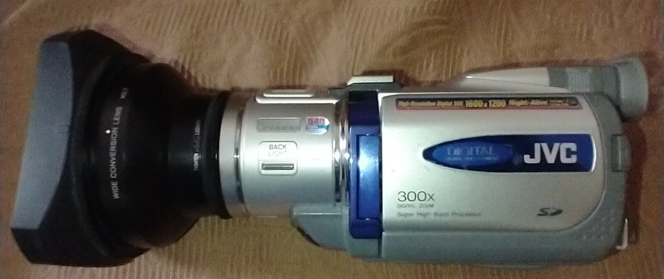 JVC GR-DV800U MiniDv Camcorder Player Video Battery Charger - Image 4 of 4