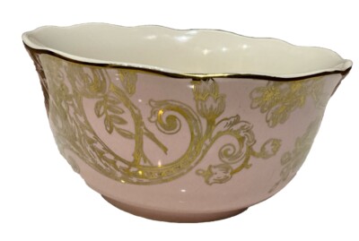 222 Fifth Adelaide Pink & Gold Metallic Scalloped Edge Soup Cereal Bowl NW Set 2
