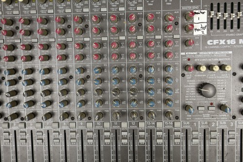 Mackie CFX 16 MIXER 16-Channel Live Sound Mixer Board w/ Case & Power Cord - Picture 8 of 20