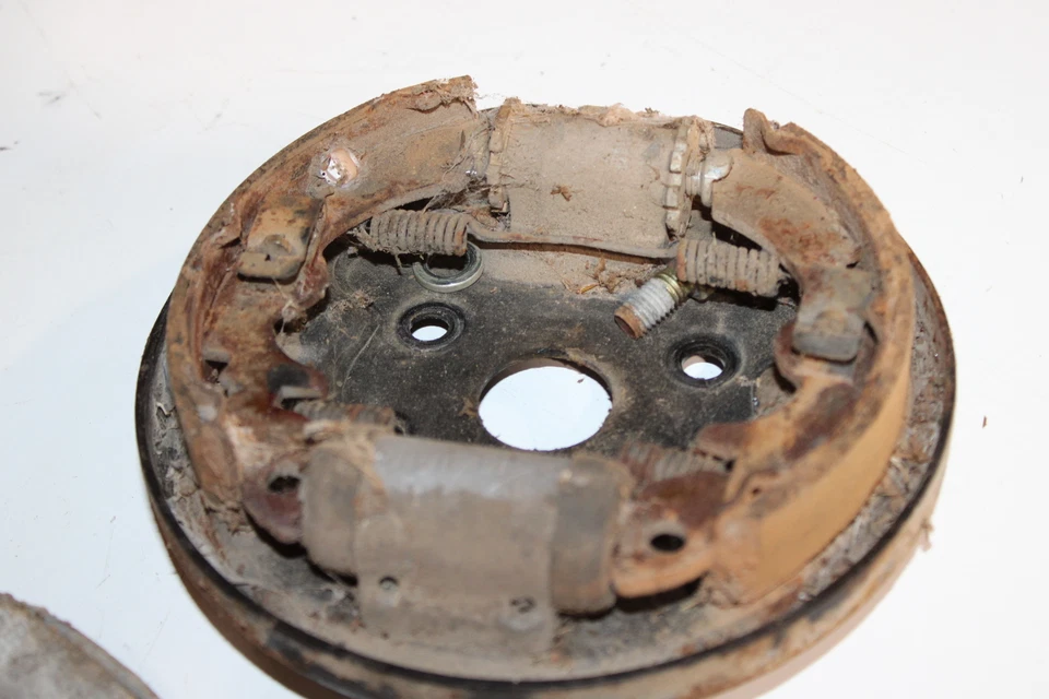 Suzuki Quadrunner 250 Lt250e 1986 2x4 rueda delantera buje derecho Foto 2 de 4