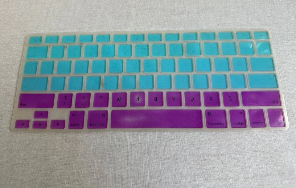 TopCase Faded Ombre Light Blue & Purple Silicone Keyboard Cover Skin MacBook Pro - Image 3 of 3