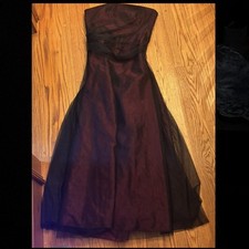 Vera Wang Burgundy Formal Dress Maxi Size 10 Never Worn Maroon Red Taffeta 