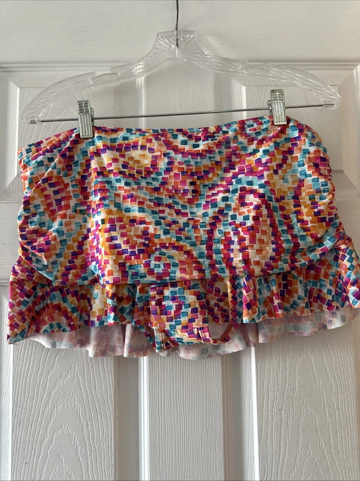 NWT La Blanca Pebble Beach Ruffled Boho Swim Skirt UPF 50+ Multi Mosaic $80 12 - Image 4 of 4