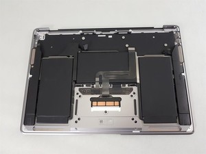 Apple MacBook Air 13 Zoll Laptop Handauflage Touchpad mit Akku Einheit A2179