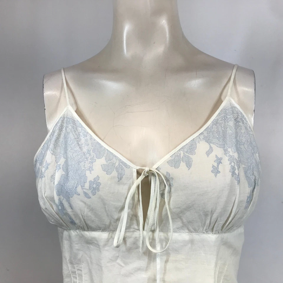 Top babydoll camisola frontal de encaje floral azul marfil Eloise Anthropologie y2k Foto 2 de 4