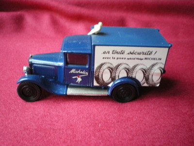 Miniature Citroen C4 1930 1/18 Solido 1930 Lieferwagen Michelin Un Coup