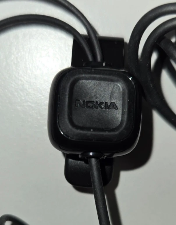 Genuine Nokia WH-102 Black In-Ear Only Headsets - Image 2 of 4