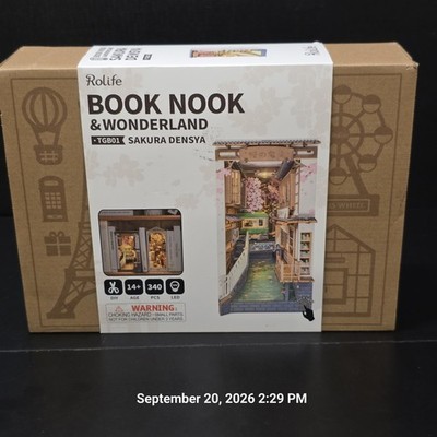 Rolife Sakura Densya TGB01 Book Nook 3D Wooden Puzzle DIY Kit New Sealed