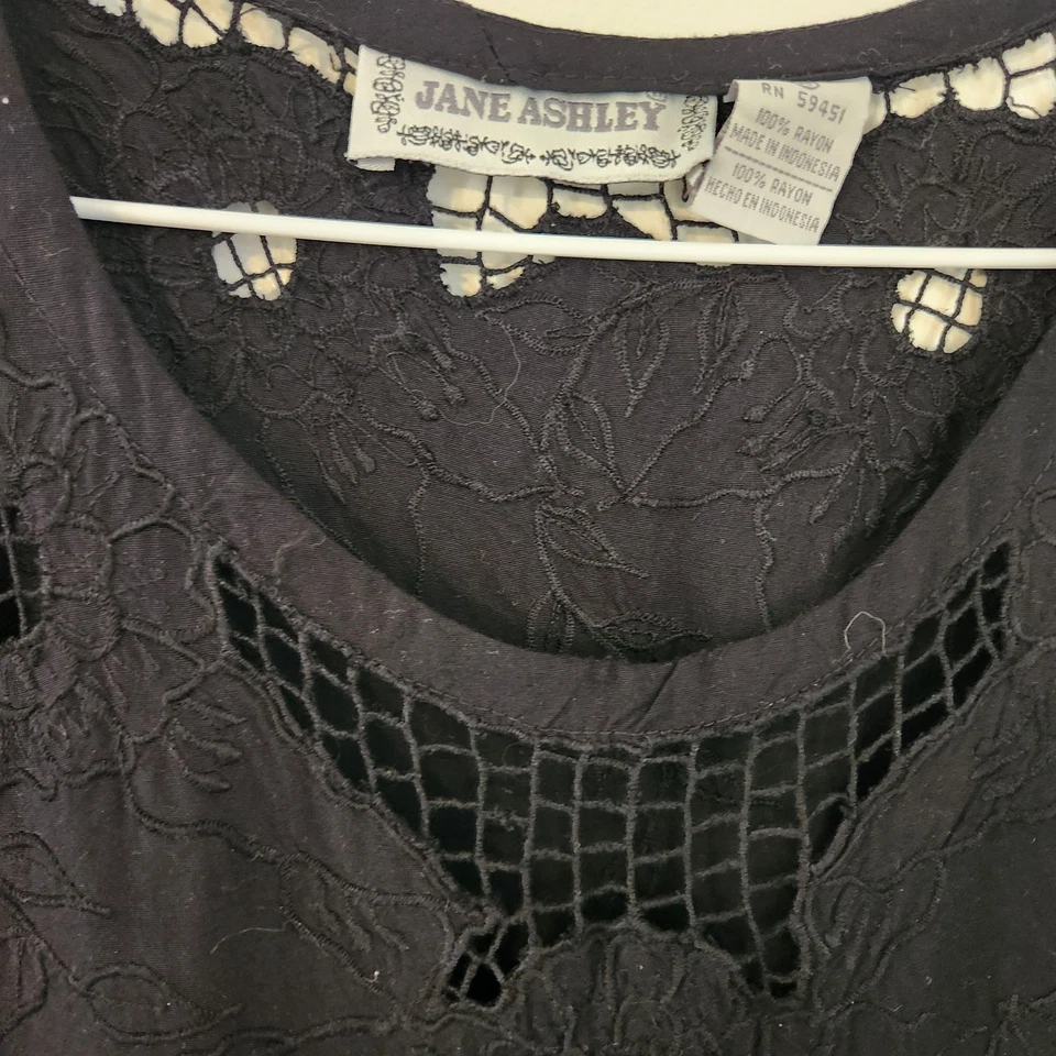 Vestido Jane Ashley M Sin Mangas Maxi Floral Bordado Crochet Acentos Retro Foto 4 de 4