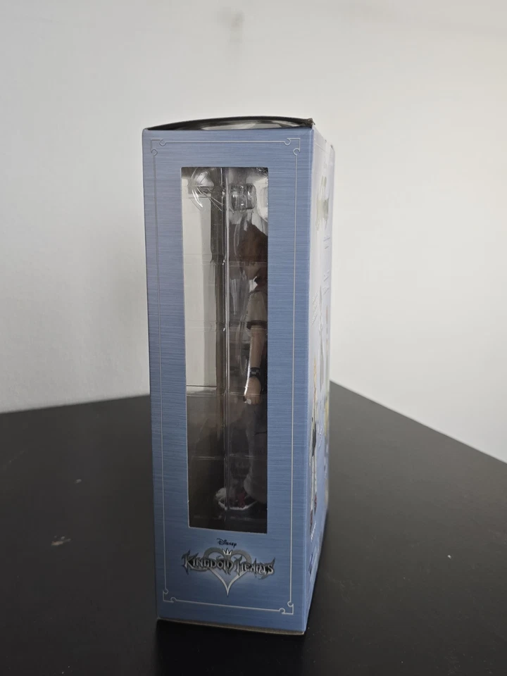 🔥RARE🔥 Roxas W/ Oathkeeper Sealed Diamond Select Kingdom Hearts Walgreens EXC - Image 4 of 4