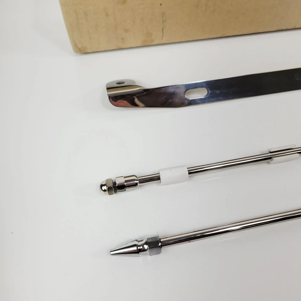 Placa de licença Rivco porta bandeira dupla montada para bandeiras 6x9" FH100 2030-0515 - Imagem 2 de 4