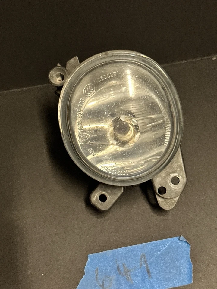 Faro antiniebla parachoques delantero derecho OEM 06-12 MERCEDES W221 S550 CLS500 CL550 Foto 3 de 4