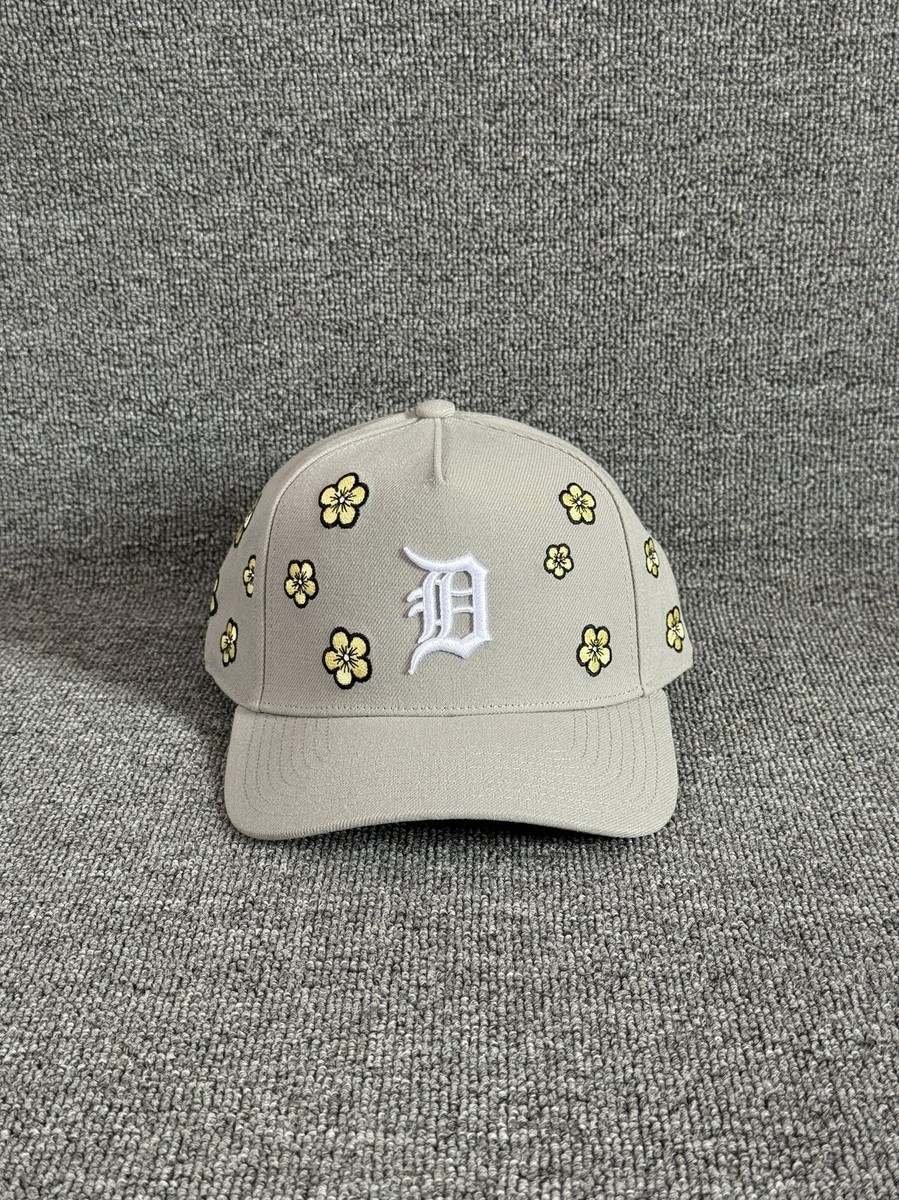 Mitchell & Ness Detroit Tigers Floral Snapback Gray Hat Green Brim