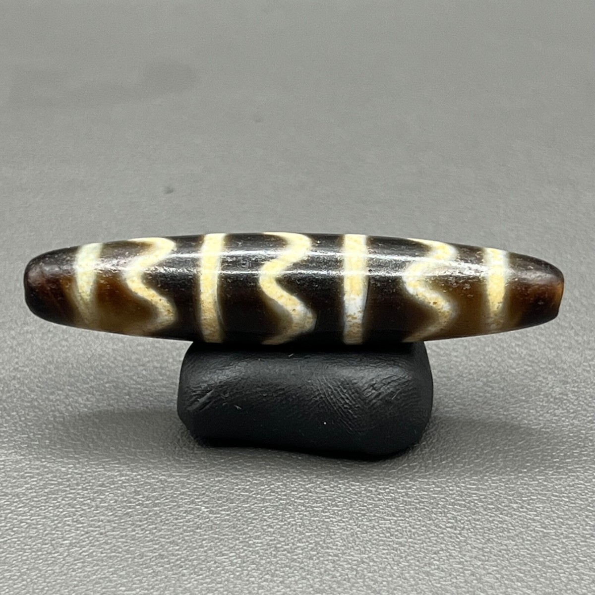 Wonderful Genuine Tibetan old Eyed Dzi Bead Amulet Eyes agate bead