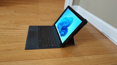 Microsoft Surface Pro4- i7 8GB 256GB SSD- 6650u 2.20ghz with Cover/Keyboard/Pen