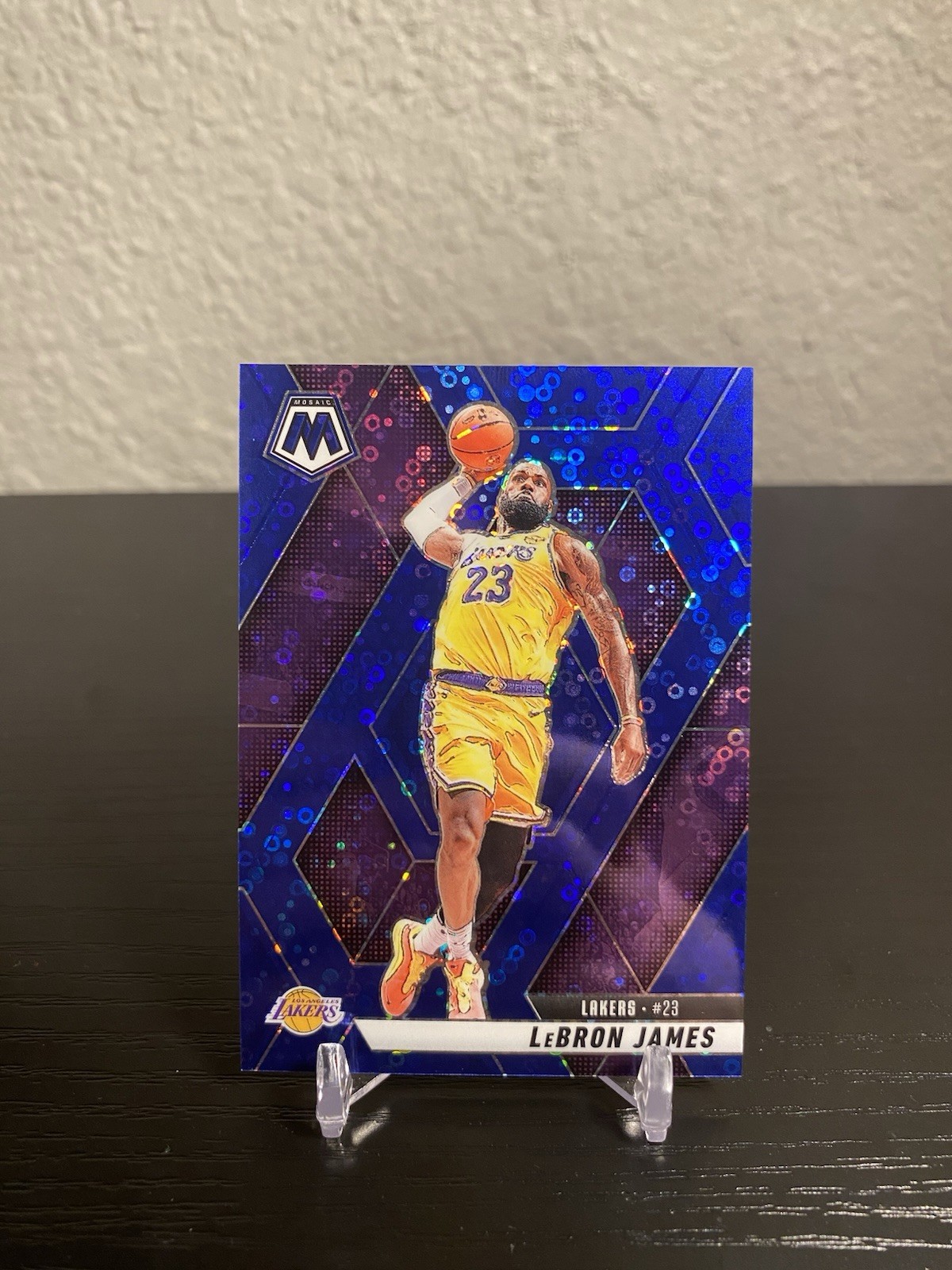 LeBron James 2024-25 Panini Mosaic Fast Break Blue Prizm #/85 #180