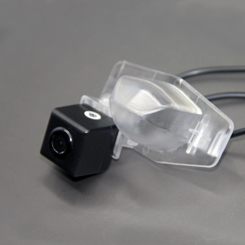 RCA Car Rear-View Backup Camera For Honda Fit Jazz 2014 2015 2016 2017 2018 2019 - Image 2 of 4