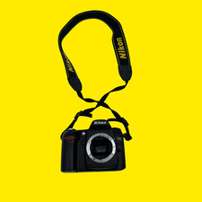 AS/IS Nikon D80 10.2MP Digital SLR 10.2MP Camera 554 Z65/92 AR