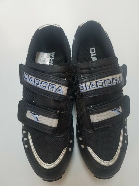 womens 37 shoe in us