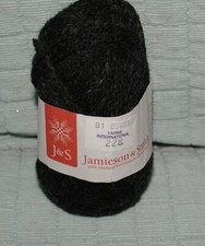 Jamieson  Smith Jumper 2 Ply Yarn 81 Charcoal Knitting Fast Shipping