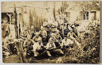 Postcard - Photo - Group of French Soldiers at Dinner - WW1 / WW.1 - 1914/18