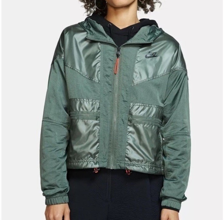 SACAI X NIKE Giacca cargo Nike Sportswear full zip Windrunner verde taglia media