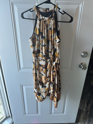 Melonie Women's Sleeveless Sheath Dress Size 4  Color-way Floral Gold Multi