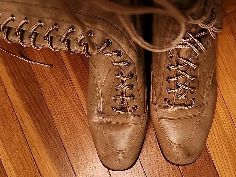Botas de montar de senderismo vintage de cuero rubio con cordones de la década de 1930 para mujer con bolsillo Foto 3 de 4