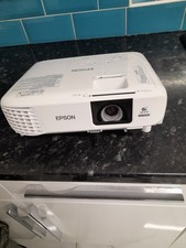 Epson EB-U05 3400 Lumens Full HD Cinema Projector VGA HDMI 67 lamp hours used