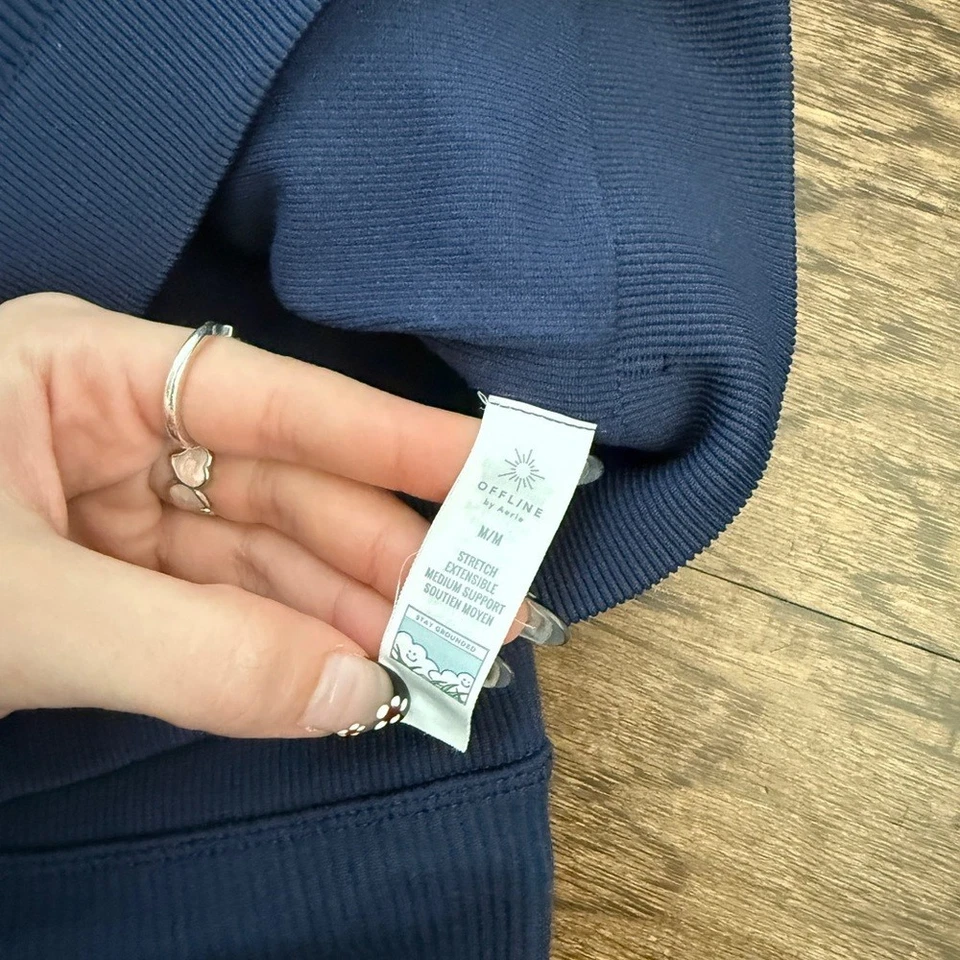 AERIE OFFLINE Conjunto a Juego 2 Piezas Pantalones Cortos de Motociclista Sujetador Tanque Acanalado Azul Marino Blanco Cuello en V M Foto 4 de 4