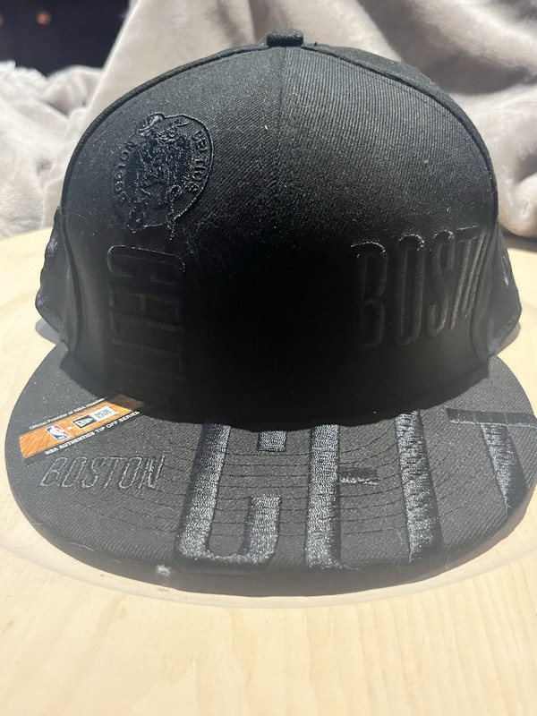 New Era Boston Celtics Graphic Print Fitted Cap Hat Black/Gray Men's 7 3/4