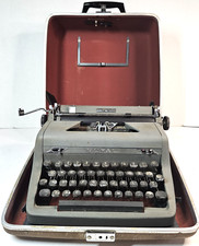 Vtg Typewriter 1950's Royal Quiet Deluxe Gray Typewriter w/ Case. No Ribbon thumbnail
