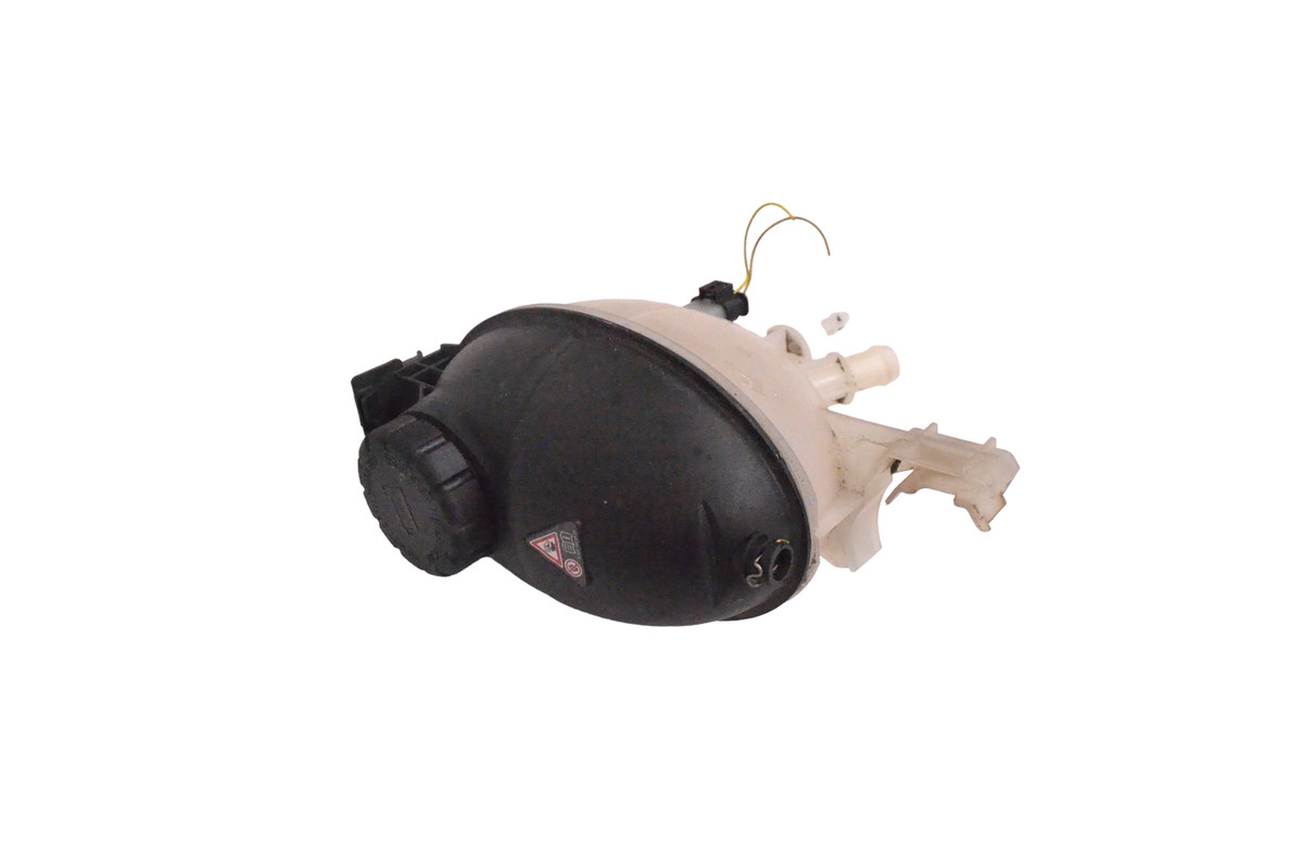 Mercedes C218 Expansion Tank Bottle A2045000749 CLS220d 2017 RHD 