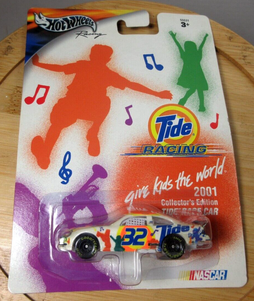 new 2001 Mattel Hot Wheels Racing Collector's Edition #32 Nascar race car 1:64