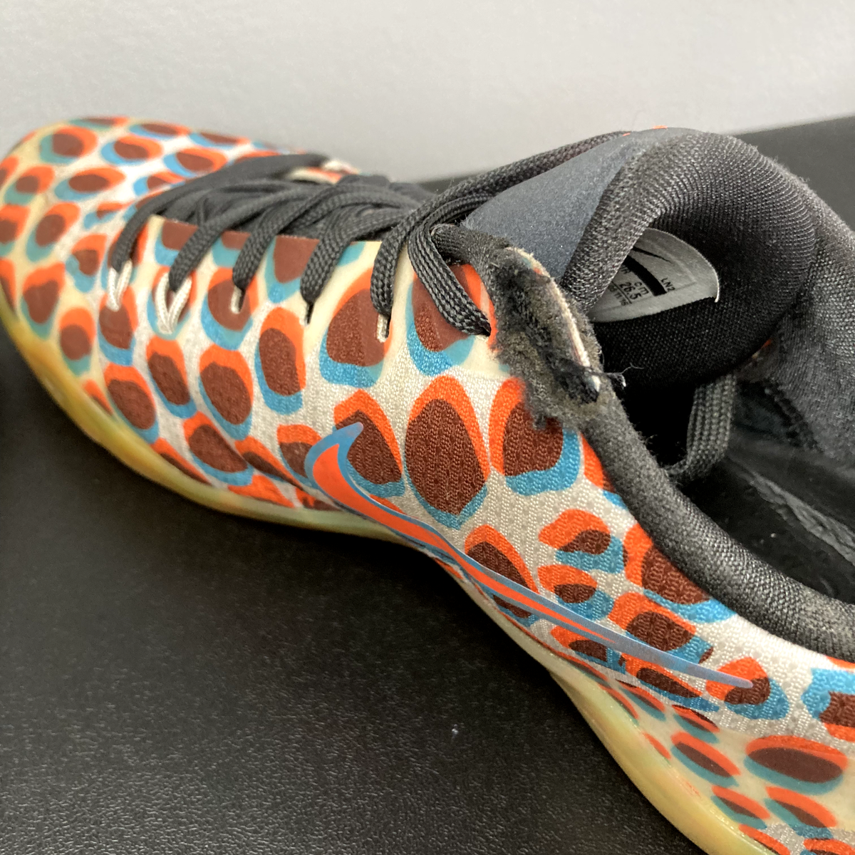 Nike Kobe 11 XI Low EM 3D Polka Dot Mens Size 8.5 Basketball Shoe