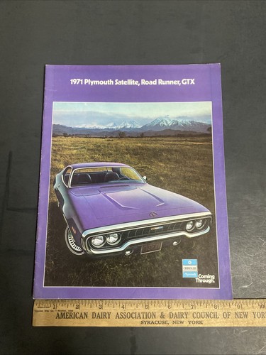 1971 Plymouth Satellite Road Runner GTX Barracuda Fury Scamp Cuda Brochure
