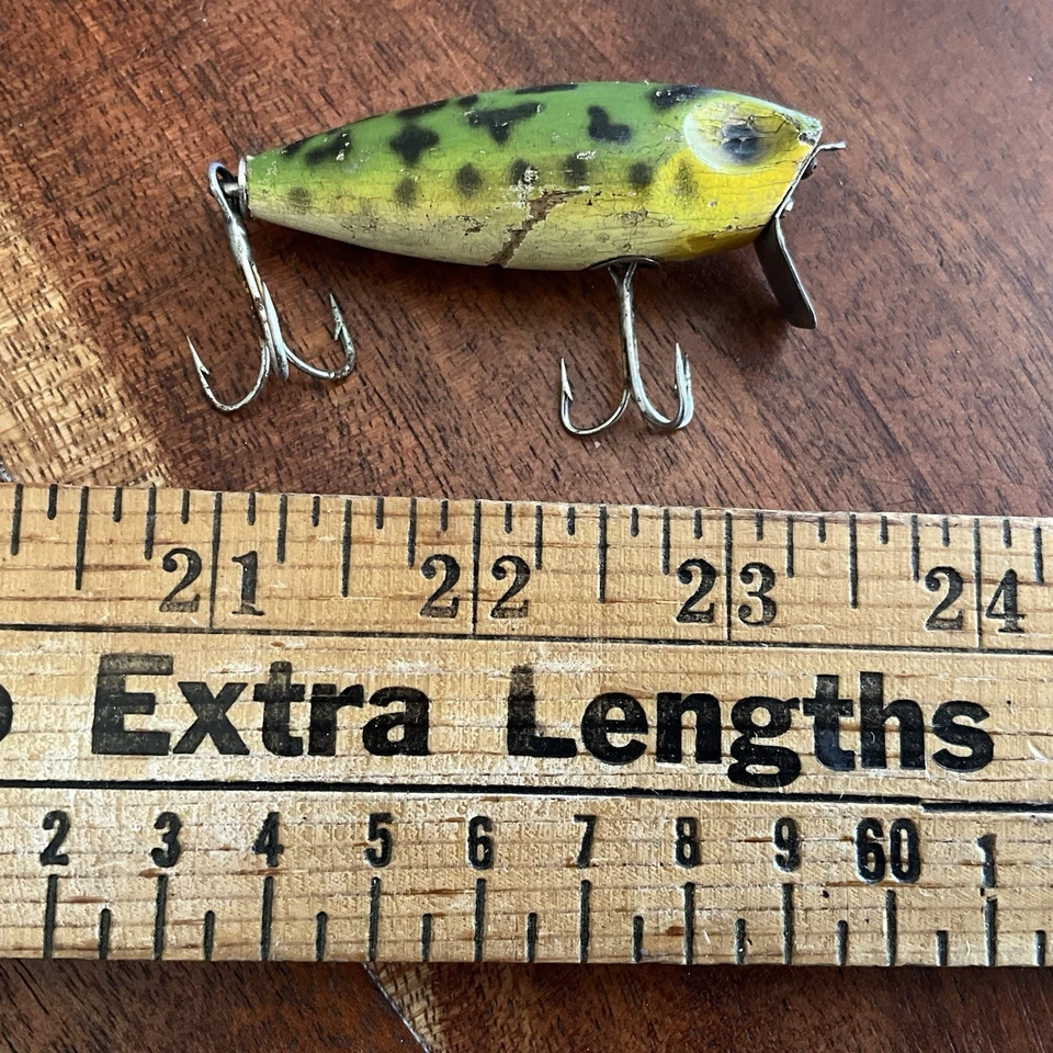 Vintage Milton Poe's Hand Painted Carved Cedar Fishing Lure - Image 2 of 4